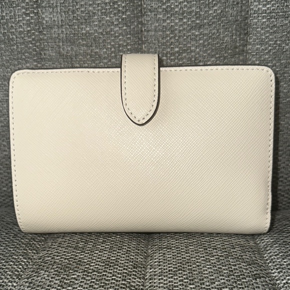 Kate Spade Ivory Wallet - Picture 4 of 7